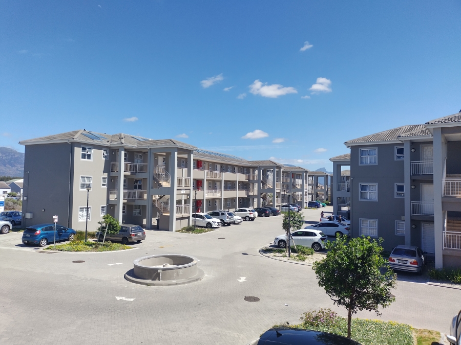 2 Bedroom Property for Sale in Muizenberg Western Cape